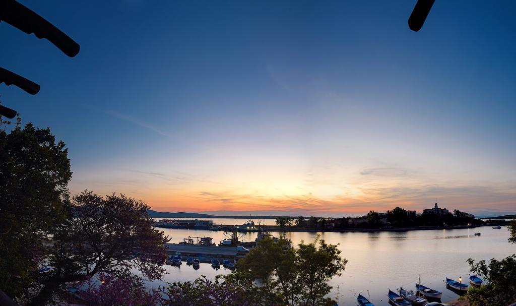 House Diona Hotel โซโซโปล ห้อง รูปภาพ
