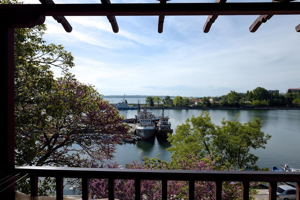 House Diona Hotel โซโซโปล ห้อง รูปภาพ