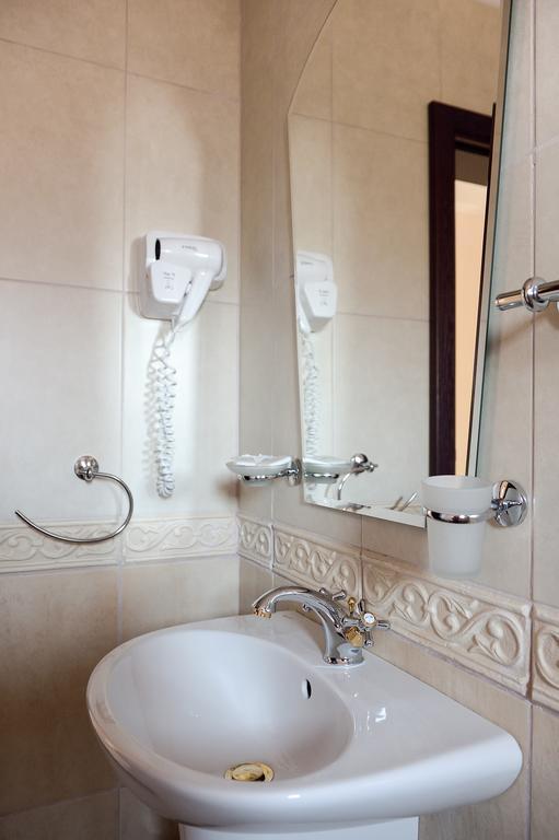 House Diona Hotel โซโซโปล ห้อง รูปภาพ