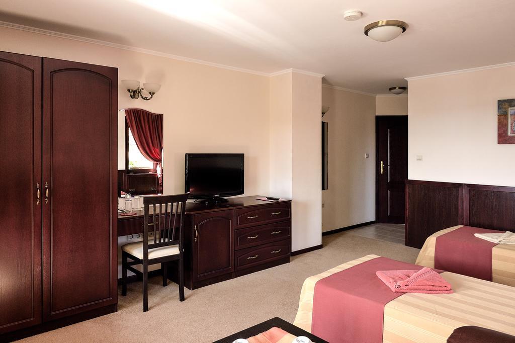 House Diona Hotel โซโซโปล ห้อง รูปภาพ