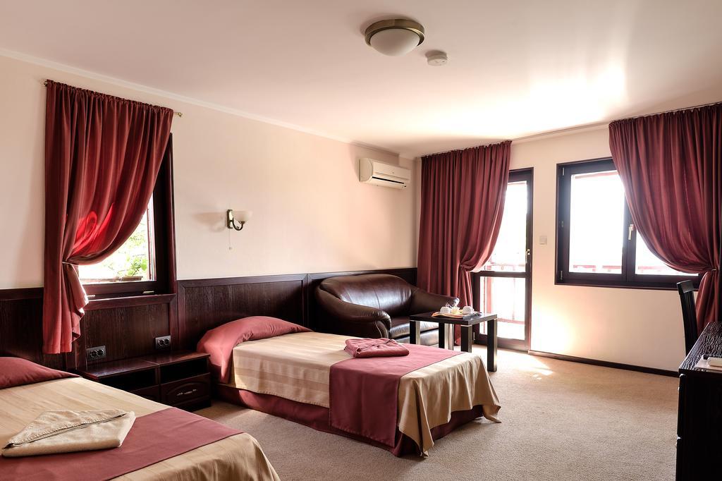 House Diona Hotel โซโซโปล ห้อง รูปภาพ